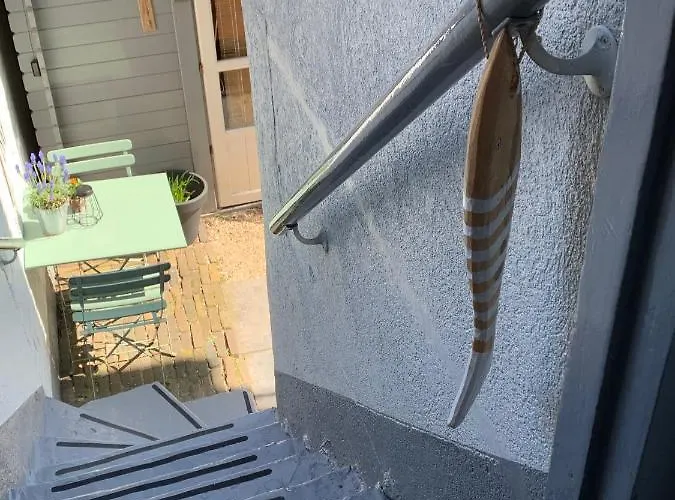 't Souterrain Appartement Zandvoort